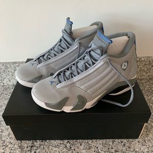Jordan 14 Retro Wolf Grey Shoes